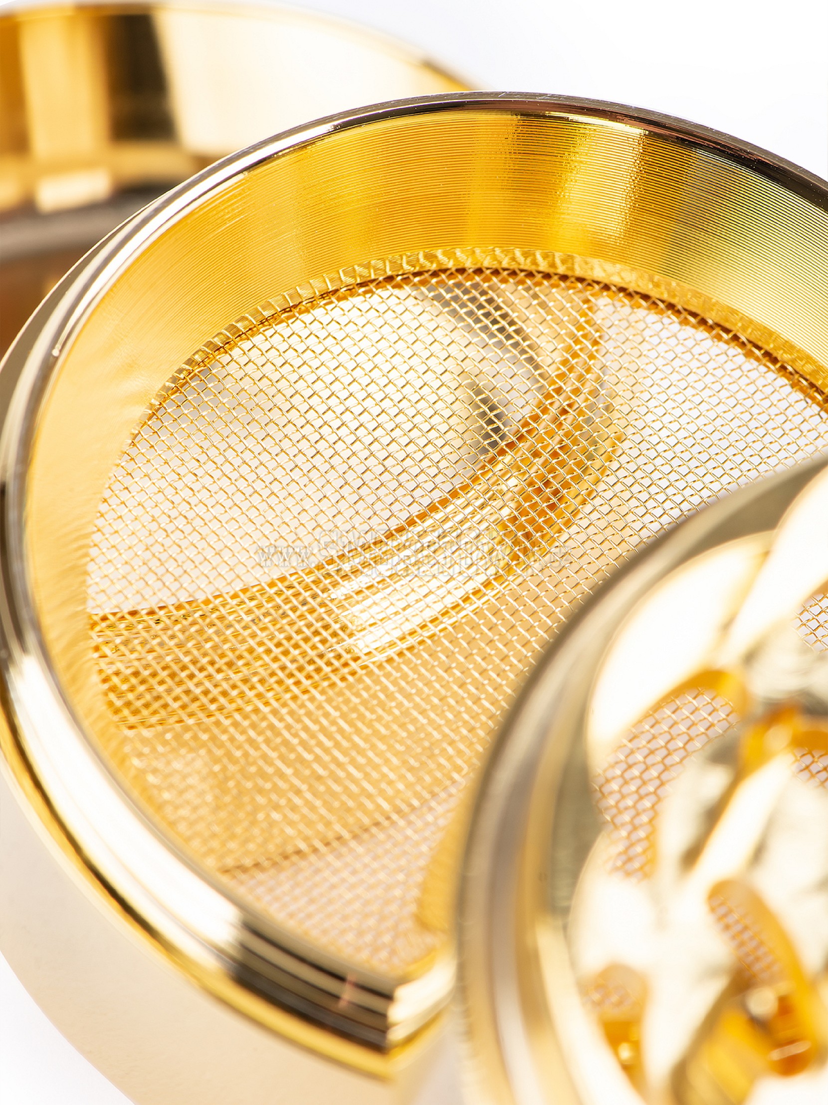 The Bulldog Golden Grinder 4-part 24 karat gold Limited Edition